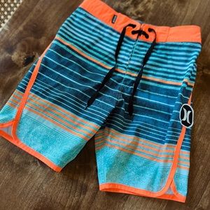 Hurley Board Shorts Swim Trunk Shorts Boys 7 - Like New “Peter Striped”